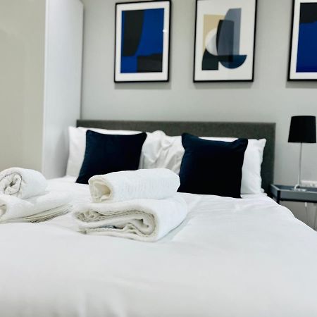 Lovely Studio Apartment With Free Parking Included! Mánchester Exterior foto