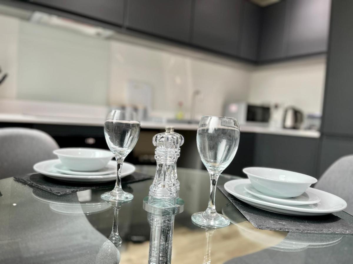 Lovely Studio Apartment With Free Parking Included! Mánchester Exterior foto